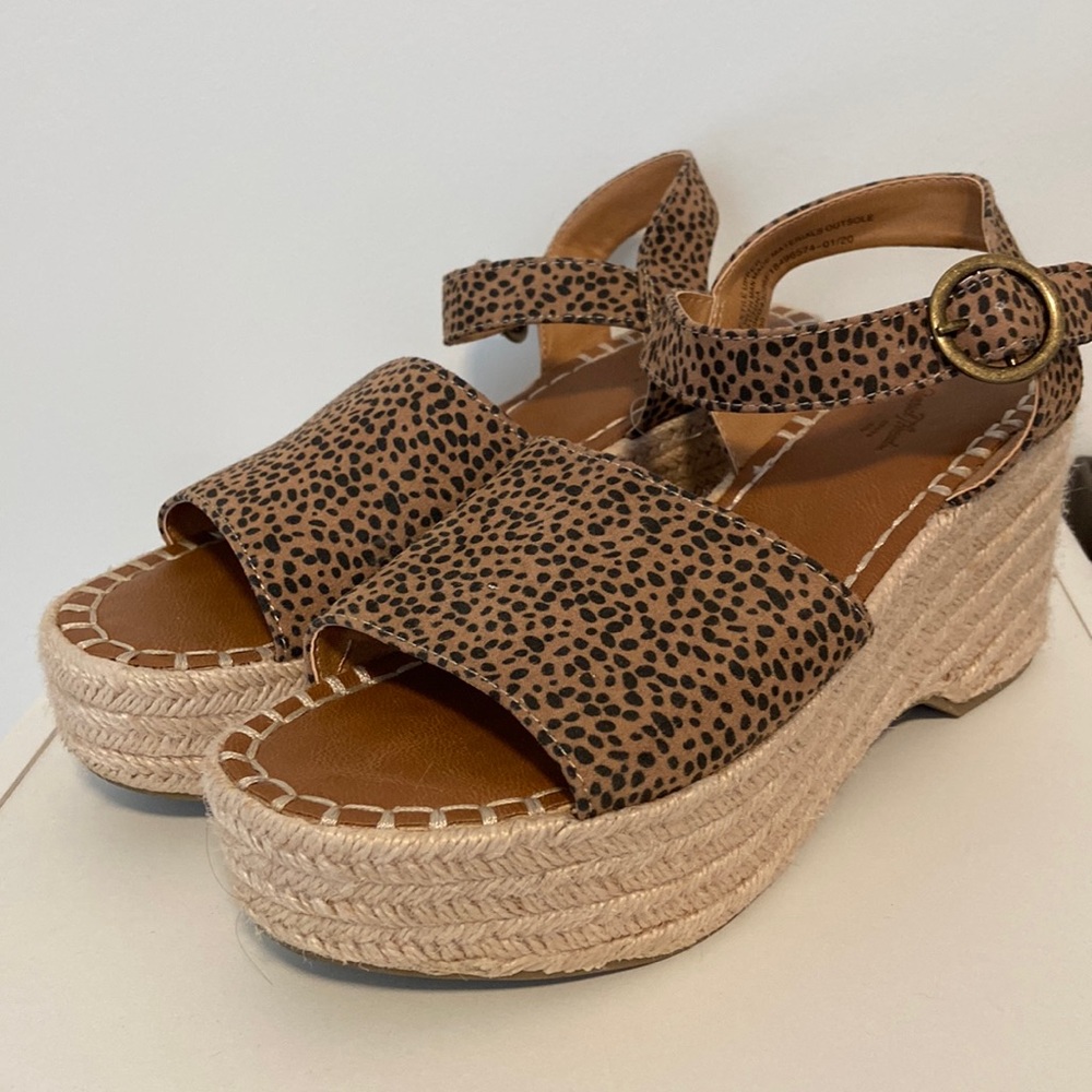 Cheetah Wedges- Universal Thread